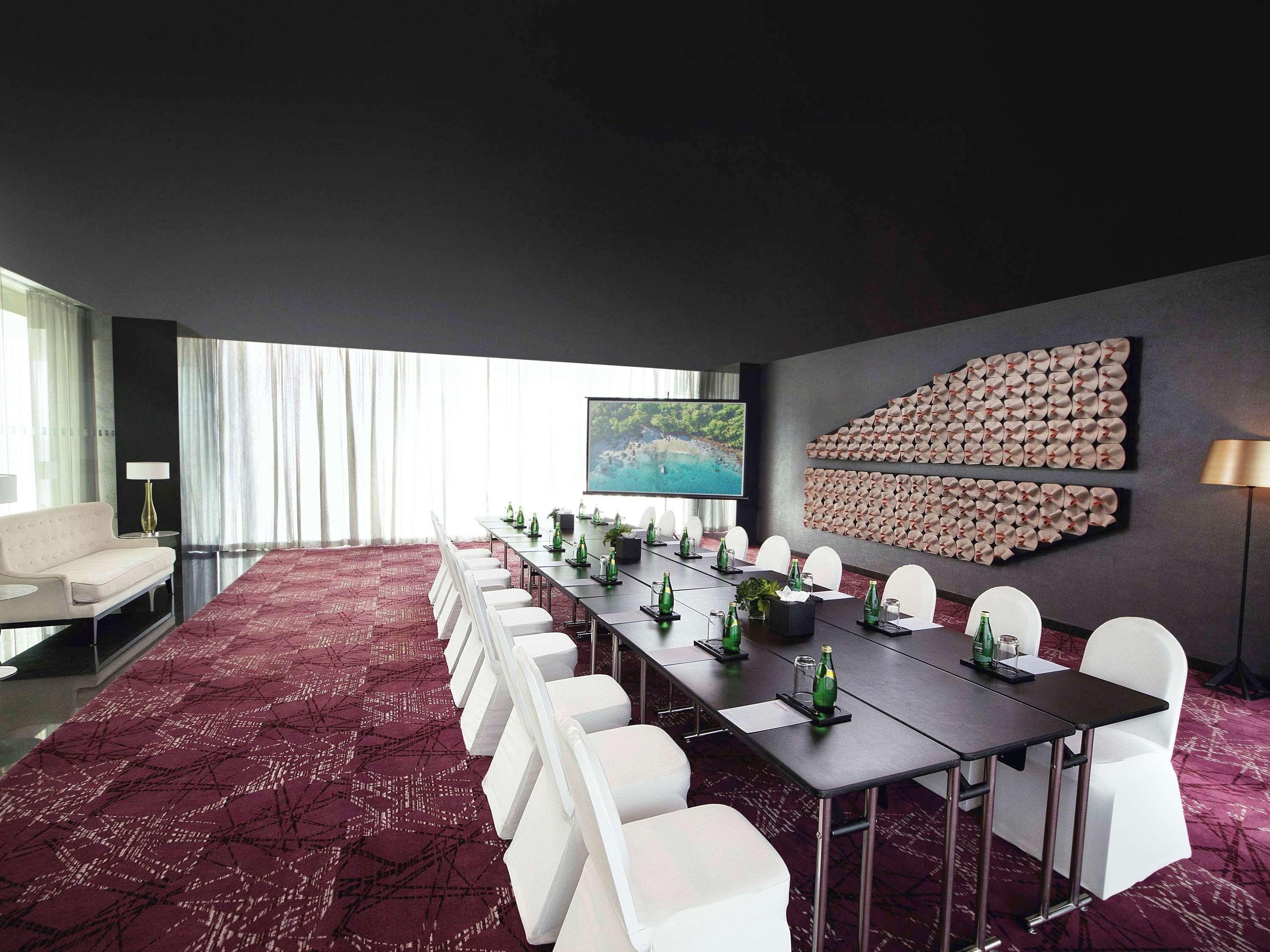 Nh Collection Hotel